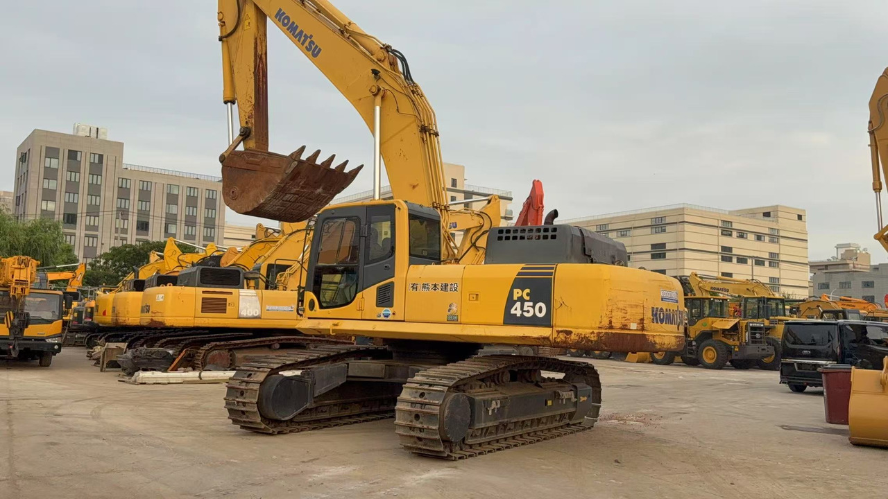 KOMATSU PC450-8 - Pelle sur chenille: photos 2 KOMATSU PC450-8 - Pelle sur chenille: photos 2