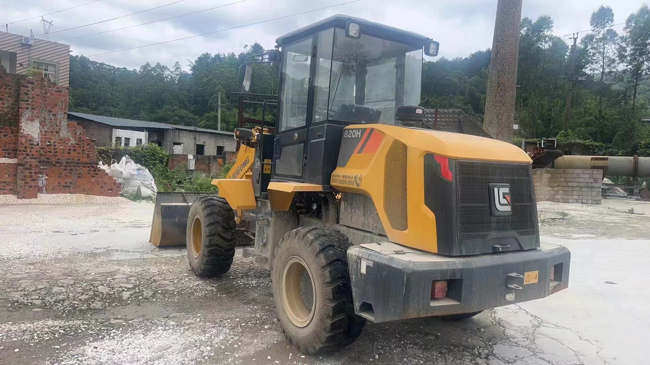 LIUGONG 820H - Chargeuse sur pneus: photos 1 LIUGONG 820H - Chargeuse sur pneus: photos 1