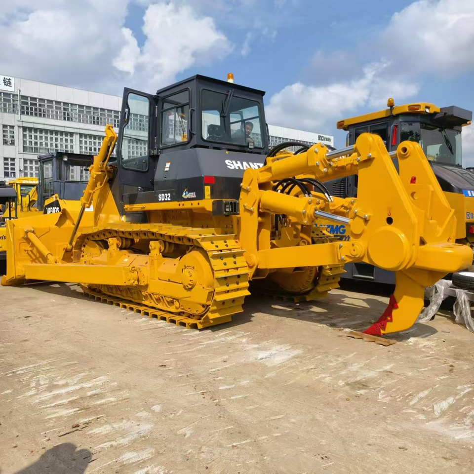 SHANTUI SD32 - Bulldozer: photos 1 SHANTUI SD32 - Bulldozer: photos 1