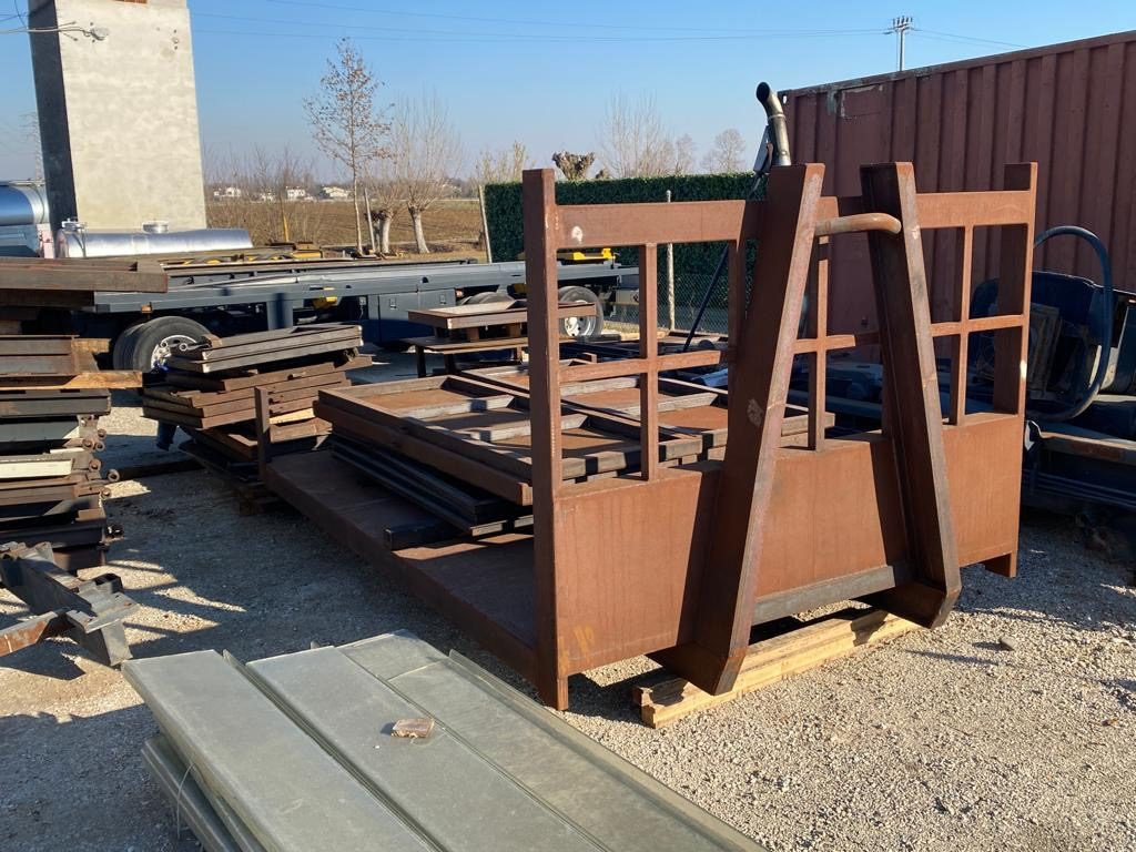 CONTAINER A PIANALE NUOVO SCARRABILE SENZA SPONDE - Benne ampliroll: photos 1 CONTAINER A PIANALE NUOVO SCARRABILE SENZA SPONDE - Benne ampliroll: photos 1