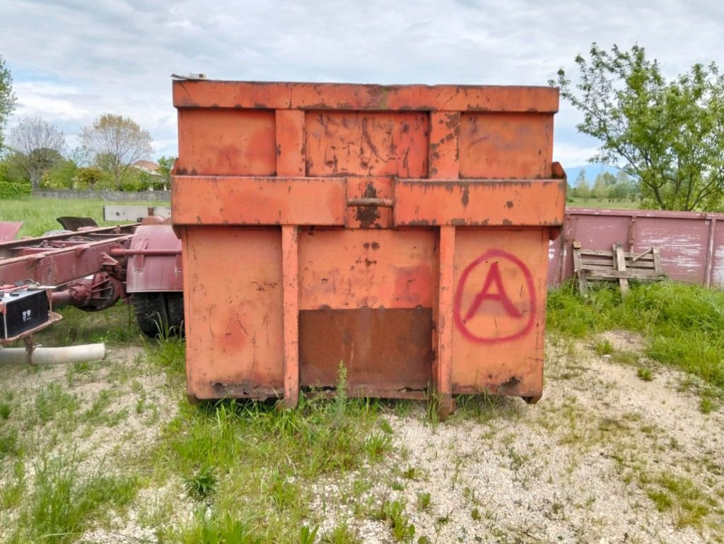 CONTAINER SCARRABILE USATO A CIELO APERTO - Benne ampliroll: photos 2 CONTAINER SCARRABILE USATO A CIELO APERTO - Benne ampliroll: photos 2