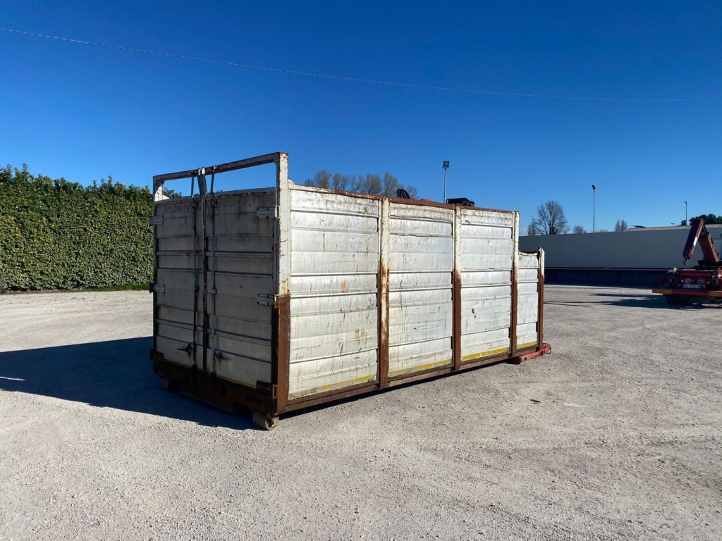 CONTAINER SCARRABILE USATO IN ALLUMINIO A CIELO A - Benne ampliroll: photos 2 CONTAINER SCARRABILE USATO IN ALLUMINIO A CIELO A - Benne ampliroll: photos 2