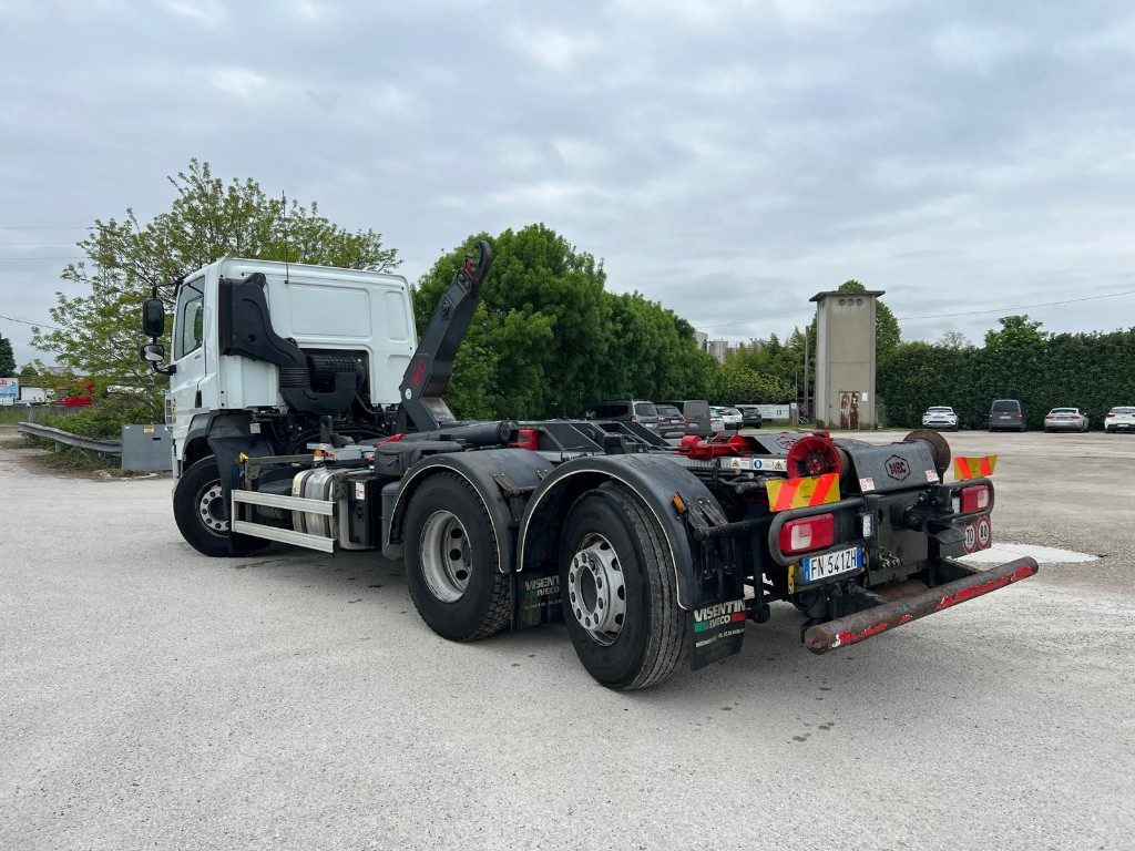 DAF CF480 SCARRABILE - Camion ampliroll: photos 3 DAF CF480 SCARRABILE - Camion ampliroll: photos 3