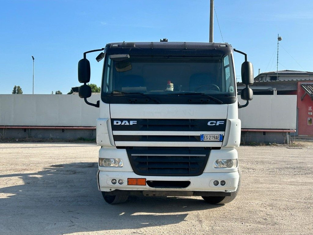 DAF CF85 SCARRABILE - Camion ampliroll: photos 2 DAF CF85 SCARRABILE - Camion ampliroll: photos 2