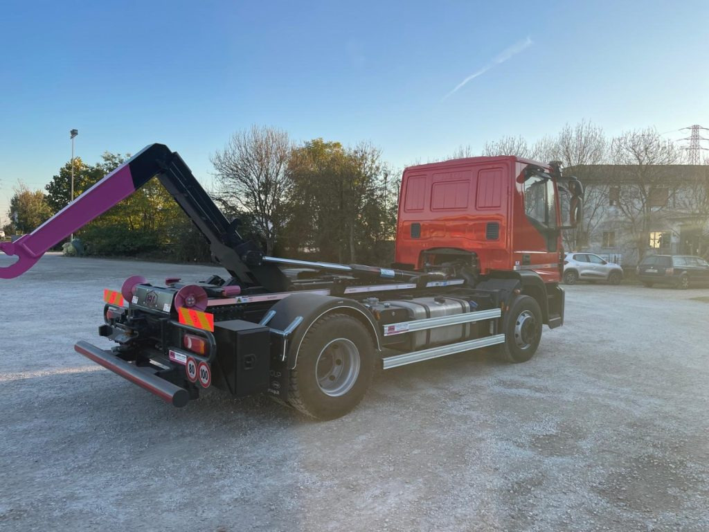 Camion ampliroll IVECO EUROCARGO 160E32 CON SCARRABILE NUOVO: photos 6