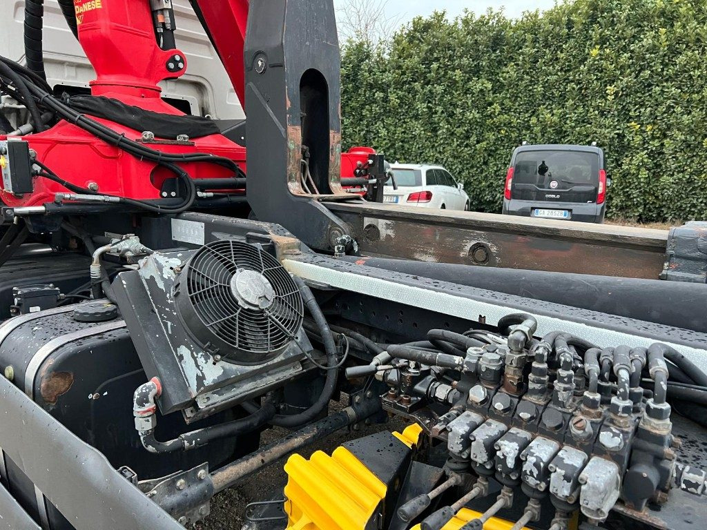 Camion ampliroll, Camion grue MAN TGX 26.480 SCARRABILE CON GRU: photos 11 Camion ampliroll, Camion grue MAN TGX 26.480 SCARRABILE CON GRU: photos 11