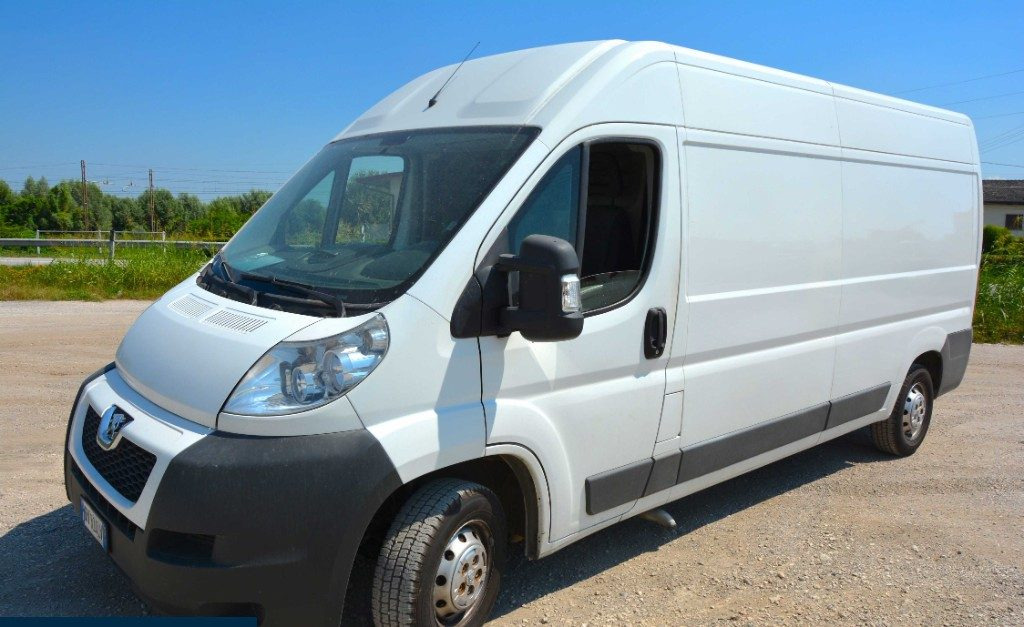 PEUGEOT FURGONE PEUGEOT - Fourgon utilitaire: photos 2 PEUGEOT FURGONE PEUGEOT - Fourgon utilitaire: photos 2