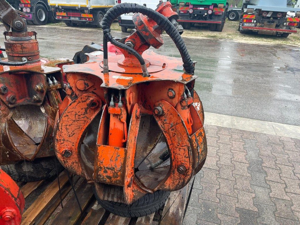 POLIPO USATO IDROBENNE 6 PALE - Grappin: photos 1 POLIPO USATO IDROBENNE 6 PALE - Grappin: photos 1