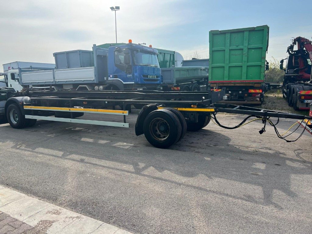 ZORZI RIMORCHIO ZORZI 20R075 SCARRABILE PNEUMATICO - Remorque ampliroll/ Multibenne: photos 4 ZORZI RIMORCHIO ZORZI 20R075 SCARRABILE PNEUMATICO - Remorque ampliroll/ Multibenne: photos 4