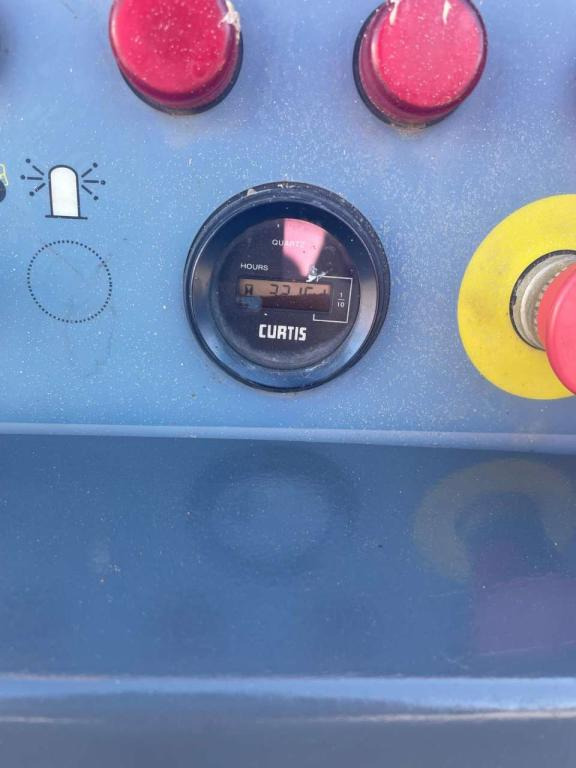 Haulotte COMPACT 12DX - Nacelle ciseaux: photos 4 Haulotte COMPACT 12DX - Nacelle ciseaux: photos 4