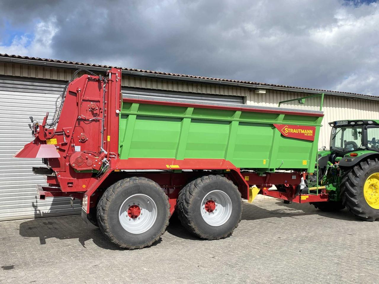 Crédit-bail de Strautmann VS 2005 Wiegestreuer Strautmann VS 2005 Wiegestreuer: photos 9