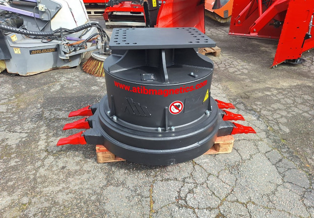 ATIB AM114 Vuokralle ! - Accessoire pour Engins de chantier: photos 1 ATIB AM114 Vuokralle ! - Accessoire pour Engins de chantier: photos 1