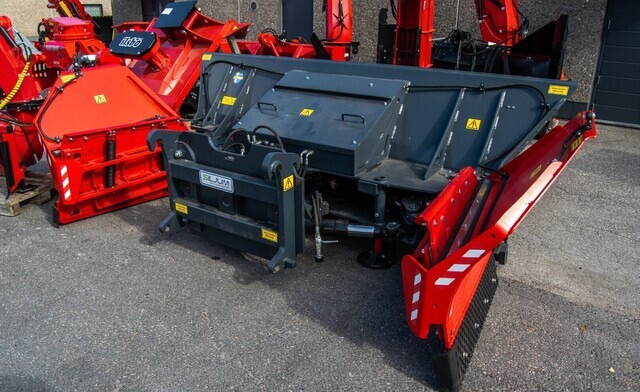 Siljum MekanMP 5000 ja 5400 X-Line - Lame à neige: photos 3 Siljum MekanMP 5000 ja 5400 X-Line - Lame à neige: photos 3