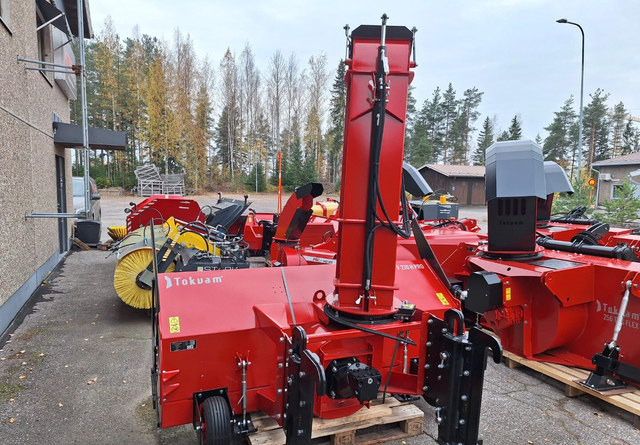 TokvamF 220 H Pro - Souffleuse à neige: photos 2 TokvamF 220 H Pro - Souffleuse à neige: photos 2