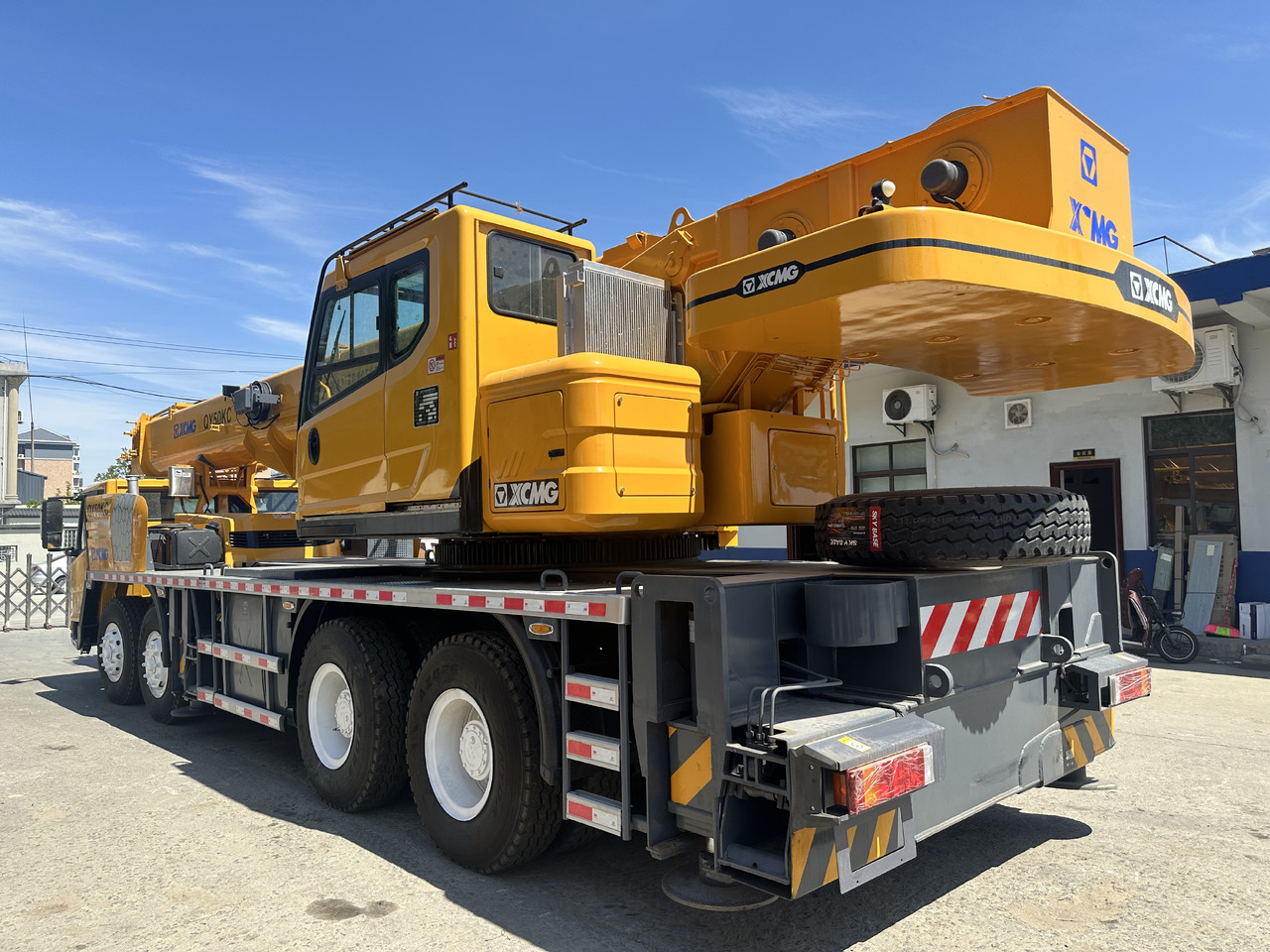 XCMG qy50kc xct55 qy55kc qy25k5c 50ton 55 ton 70 ton 85 ton 90 ton 100 ton 110 ton 130 ton truck crane - Grue mobile: photos 3 XCMG qy50kc xct55 qy55kc qy25k5c 50ton 55 ton 70 ton 85 ton 90 ton 100 ton 110 ton 130 ton truck crane - Grue mobile: photos 3