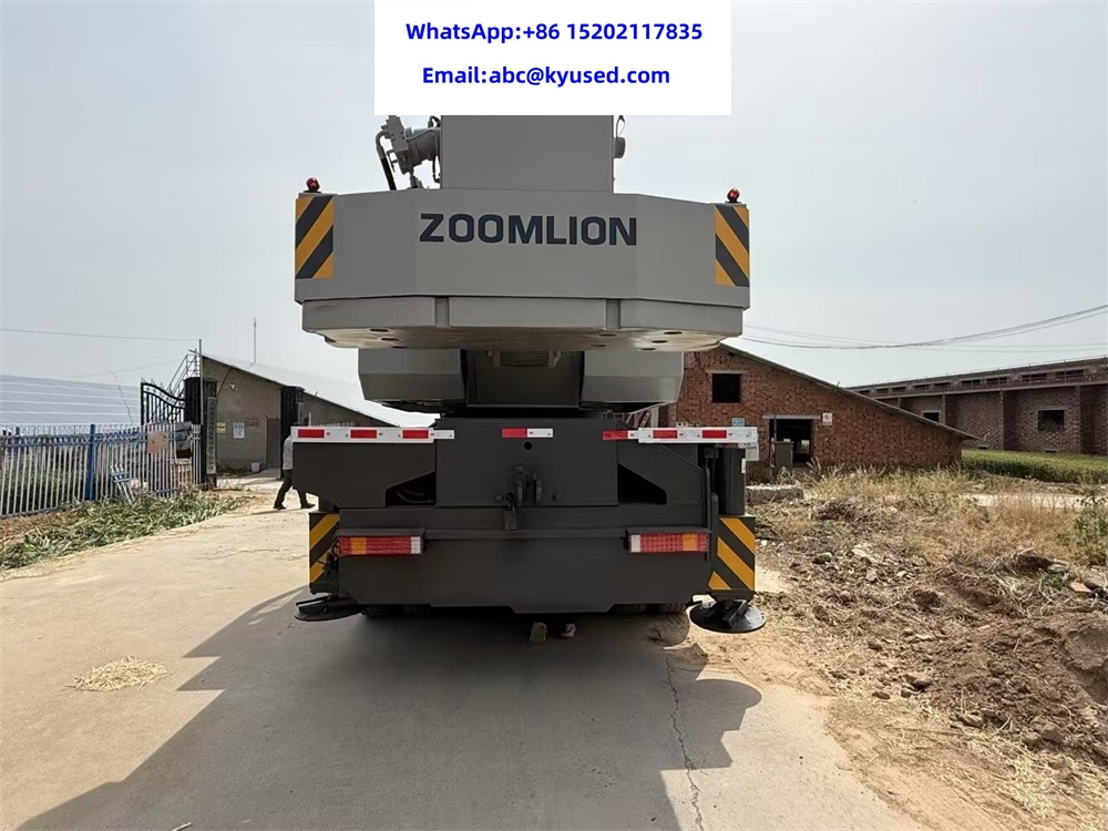 ZOOMLION ZTC700V QY70V 50Ton 70ton truck crane - Grue mobile: photos 5 ZOOMLION ZTC700V QY70V 50Ton 70ton truck crane - Grue mobile: photos 5