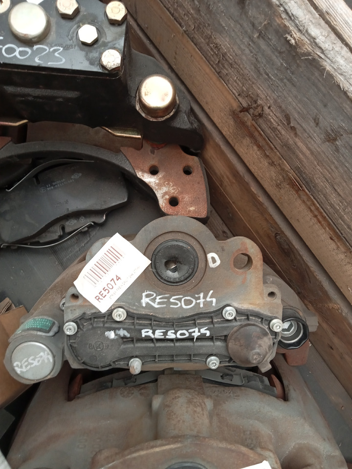 Trouillet ETRIER FREIN GAUCHE + DROIT SN6 377MM - Pièces de frein: photos 2 Trouillet ETRIER FREIN GAUCHE + DROIT SN6 377MM - Pièces de frein: photos 2