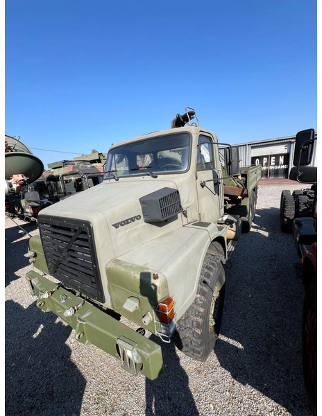 Volvo N 10 6X6 - FASSI 8TM CRANE (4x in stock) - Camion, Camion grue: photos 3 Volvo N 10 6X6 - FASSI 8TM CRANE (4x in stock) - Camion, Camion grue: photos 3