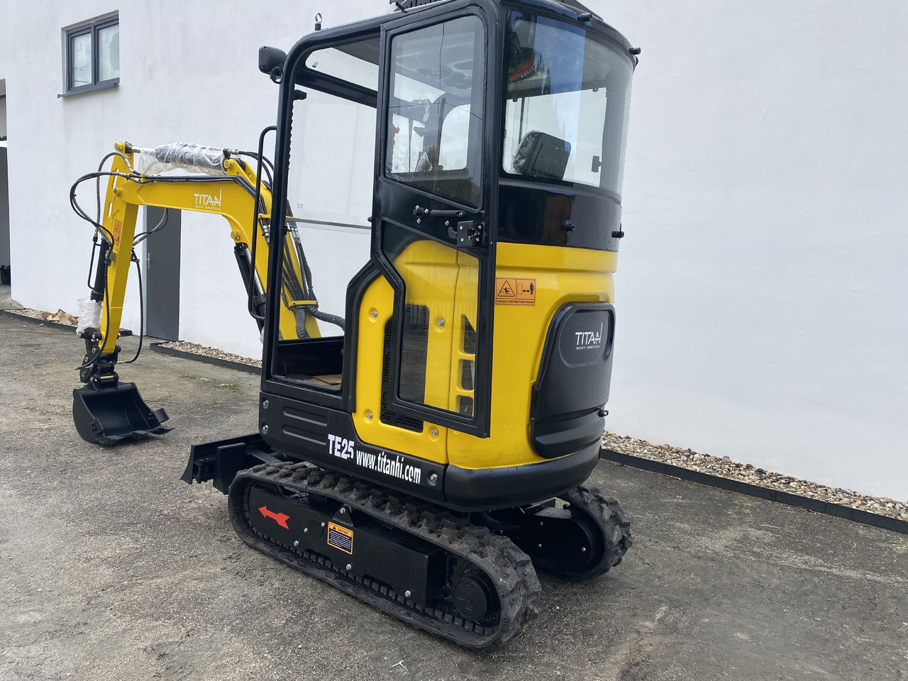 TITAN TE25 - Mini pelle: photos 2 TITAN TE25 - Mini pelle: photos 2