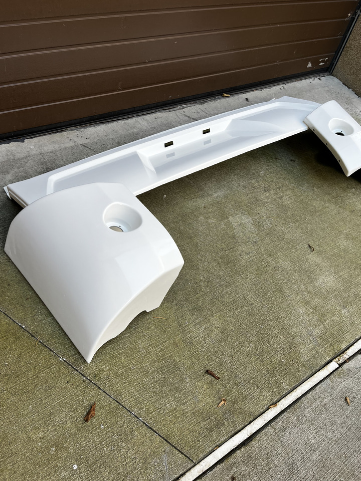 Zderzak tylny VOLVO 9500 9700 9900 VOLVO 9500 9700 9900 - Pare-chocs pour Autocar: photos 3 Zderzak tylny VOLVO 9500 9700 9900 VOLVO 9500 9700 9900 - Pare-chocs pour Autocar: photos 3