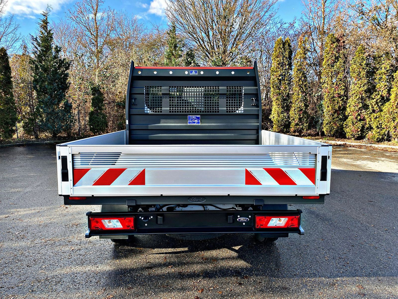 Ford Pritsche 350L2 DoKa|Trend|Garantie bis 08.27|19% - Utilitaire double cabine: photos 4 Ford Pritsche 350L2 DoKa|Trend|Garantie bis 08.27|19% - Utilitaire double cabine: photos 4