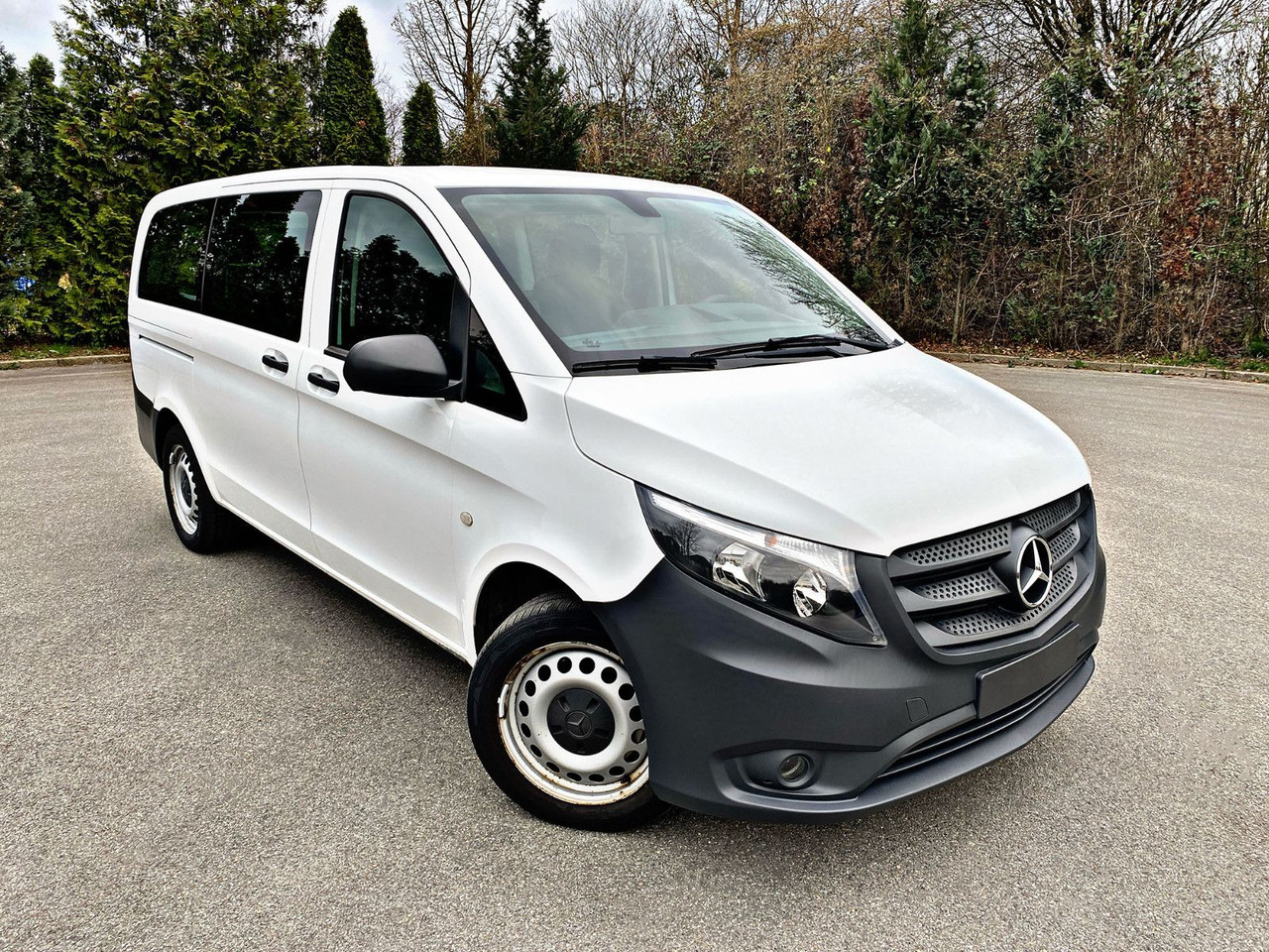 Mercedes-Benz Vito Tourer 114 CDI|Pro|Allrad|lang|8-Sitze|19% - Transport de personnes: photos 1 Mercedes-Benz Vito Tourer 114 CDI|Pro|Allrad|lang|8-Sitze|19% - Transport de personnes: photos 1