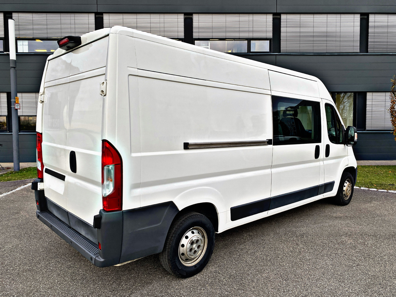 Peugeot Boxer Kasten Hoch 335 L3H2Pro|5Sitzer|Kamera|19% - Fourgon utilitaire, Utilitaire double cabine: photos 3 Peugeot Boxer Kasten Hoch 335 L3H2Pro|5Sitzer|Kamera|19% - Fourgon utilitaire, Utilitaire double cabine: photos 3