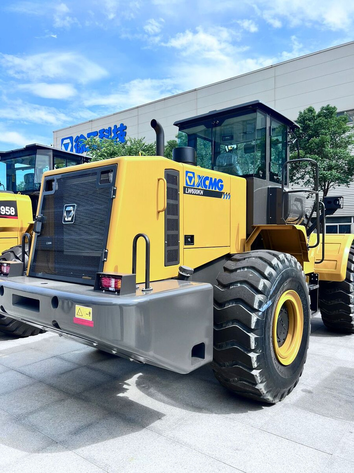 New XCMG XC968 wheel loader - Chargeuse sur pneus: photos 2 New XCMG XC968 wheel loader - Chargeuse sur pneus: photos 2