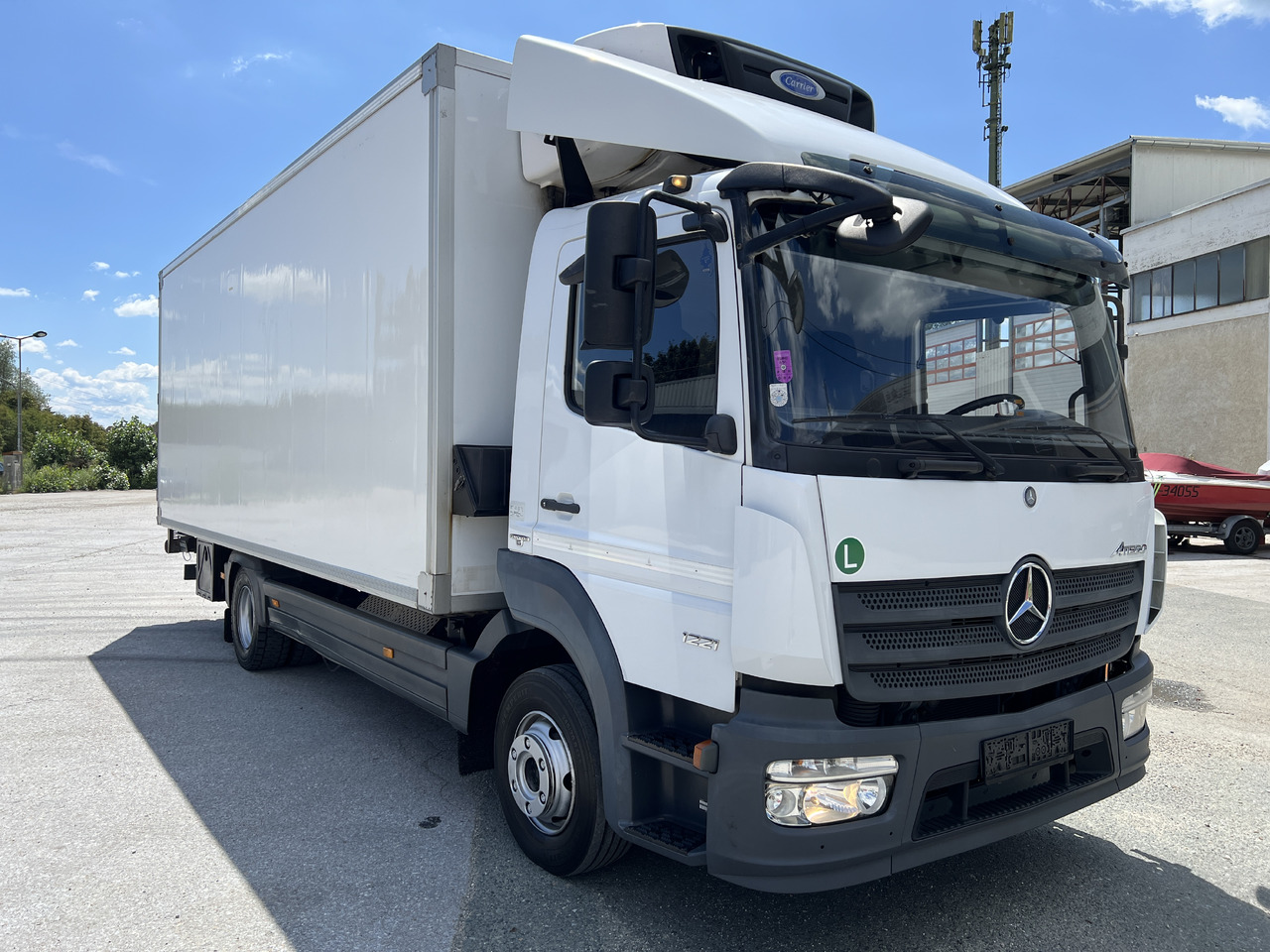 MERCEDES-BENZ Mercedes-Benz Atego 1221 Kühlkoffer mit LBW | EZ 2016 | | Klima | Tempomat | Diff. Hinterachse - Camion frigorifique: photos 2 MERCEDES-BENZ Mercedes-Benz Atego 1221 Kühlkoffer mit LBW | EZ 2016 | | Klima | Tempomat | Diff. Hinterachse - Camion frigorifique: photos 2