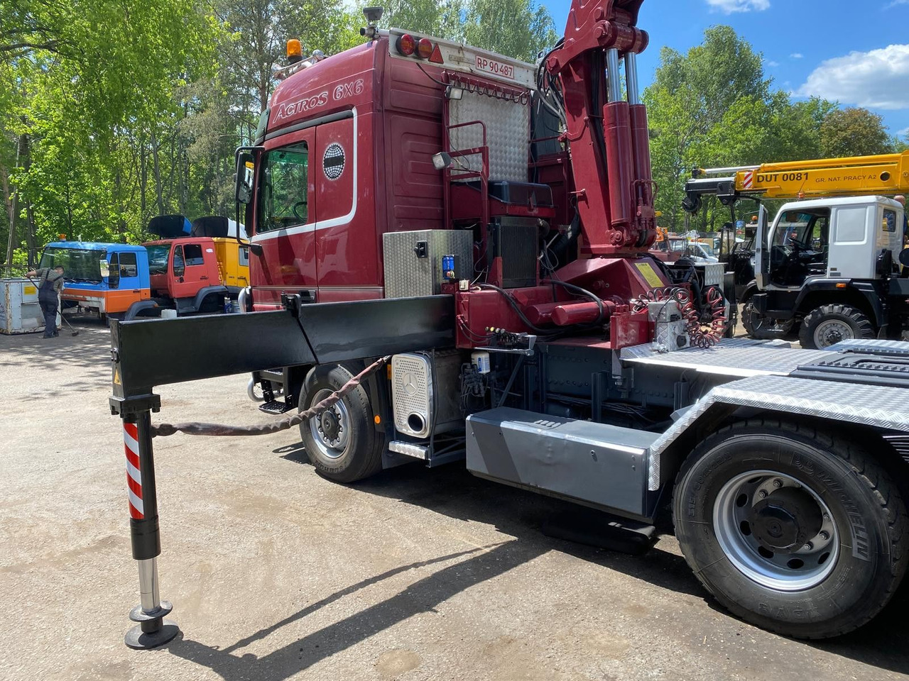 Mercedes-Benz ACTROS 3348 Kran HMF3720K4 Fly-Jip Fun k Klima - Camion grue: photos 5 Mercedes-Benz ACTROS 3348 Kran HMF3720K4 Fly-Jip Fun k Klima - Camion grue: photos 5