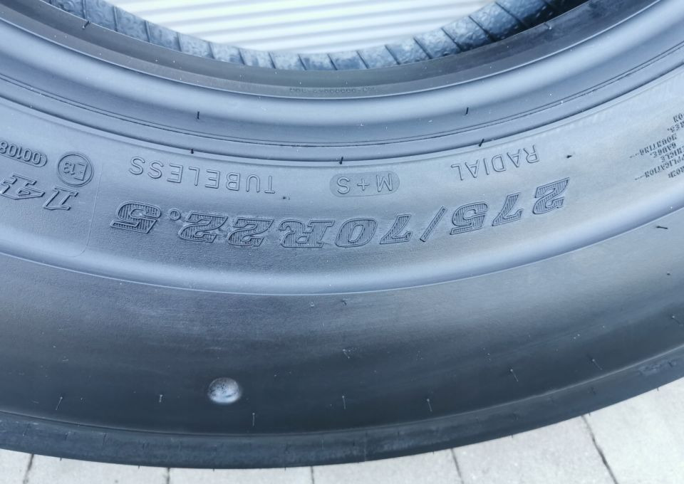275/70 R22. 5 DUNLOP City SP 372 M+S NOWY - Pneu pour Voiture: photos 4 275/70 R22. 5 DUNLOP City SP 372 M+S NOWY - Pneu pour Voiture: photos 4