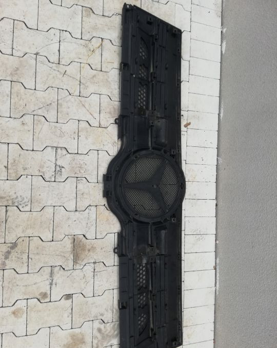 ATRAPA GRILL MERCEDES ACTROS MP4 ORYGINAŁ - Calandre pour Camion: photos 4 ATRAPA GRILL MERCEDES ACTROS MP4 ORYGINAŁ - Calandre pour Camion: photos 4