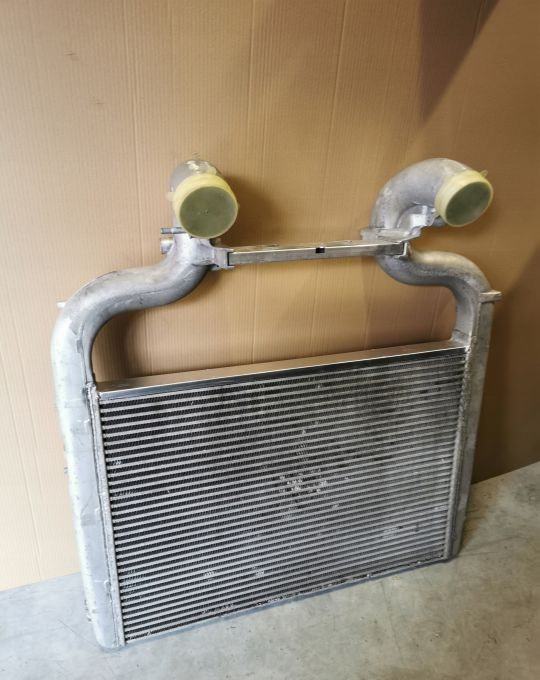 CHŁODNICA INTERCOOLER DAF XF 106 MAHLE 2125897 - Intercooler: photos 1 CHŁODNICA INTERCOOLER DAF XF 106 MAHLE 2125897 - Intercooler: photos 1