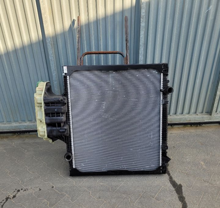 CHŁODNICA WODY MAN TGS TGA NOWA ORYGINAŁ 81.6100-6835 - Radiateur pour Camion: photos 1 CHŁODNICA WODY MAN TGS TGA NOWA ORYGINAŁ 81.6100-6835 - Radiateur pour Camion: photos 1