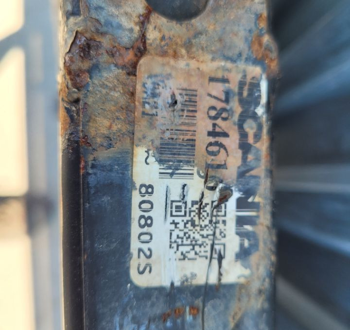 CHLODNICA WODY SCANIA R 1784616 ORYGINAŁ SZCZELNA - Radiateur pour Camion: photos 2 CHLODNICA WODY SCANIA R 1784616 ORYGINAŁ SZCZELNA - Radiateur pour Camion: photos 2