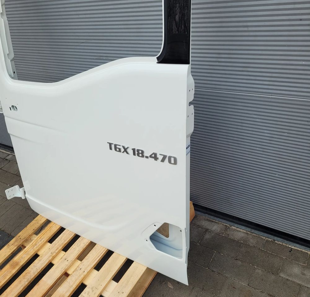 DRZWI LEWE MAN TG3 TGX NM ORYGINAŁ RAL 9010 CHWALIM116 - Portière et pièces pour Camion: photos 2 DRZWI LEWE MAN TG3 TGX NM ORYGINAŁ RAL 9010 CHWALIM116 - Portière et pièces pour Camion: photos 2