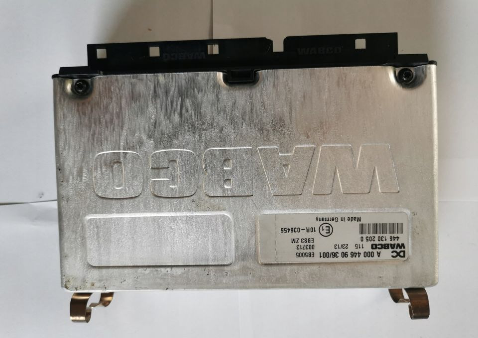 EBS3 MERCEDES ACTROS MP4 A 000 446 90 36/001 - Bloc de gestion: photos 1 EBS3 MERCEDES ACTROS MP4 A 000 446 90 36/001 - Bloc de gestion: photos 1