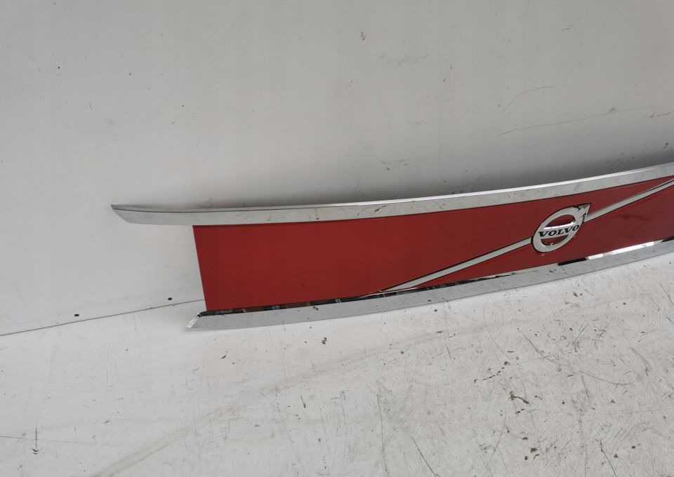 GRILL ATRAPA VOLVO FH 4 ORYGINAŁ CHROM - Calandre pour Camion: photos 3 GRILL ATRAPA VOLVO FH 4 ORYGINAŁ CHROM - Calandre pour Camion: photos 3