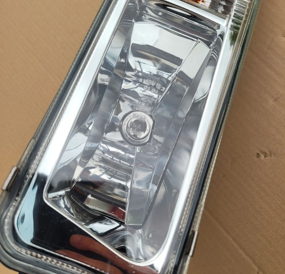HALOGEN LEWY MAN TGL E6 ORYGINAL 81.25101-6573 CHWALIM116 - Lumière/ Éclairage pour Camion: photos 2 HALOGEN LEWY MAN TGL E6 ORYGINAL 81.25101-6573 CHWALIM116 - Lumière/ Éclairage pour Camion: photos 2