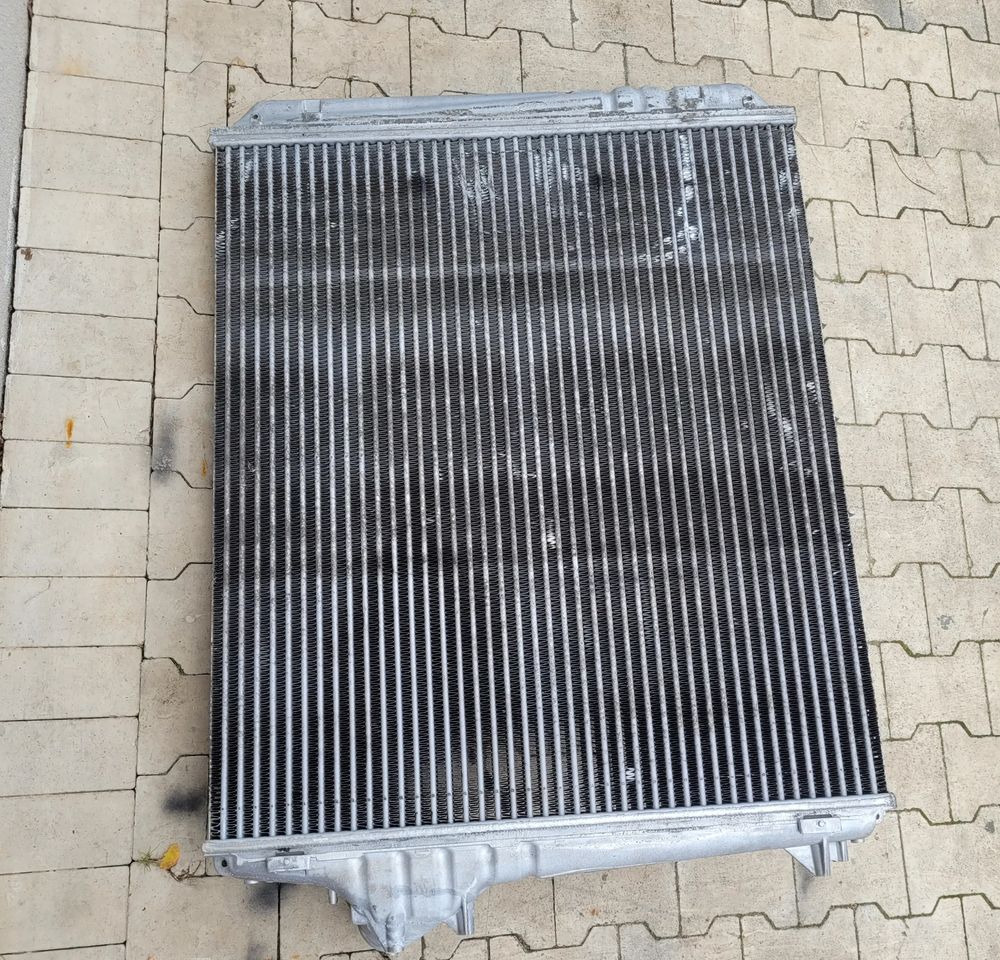 INTERCOOLER VOLVO FH4 RENAULT RANGE T 21631996 ORYGINAŁ CHWALIM116 - Système de refroidissement pour Camion: photos 2 INTERCOOLER VOLVO FH4 RENAULT RANGE T 21631996 ORYGINAŁ CHWALIM116 - Système de refroidissement pour Camion: photos 2
