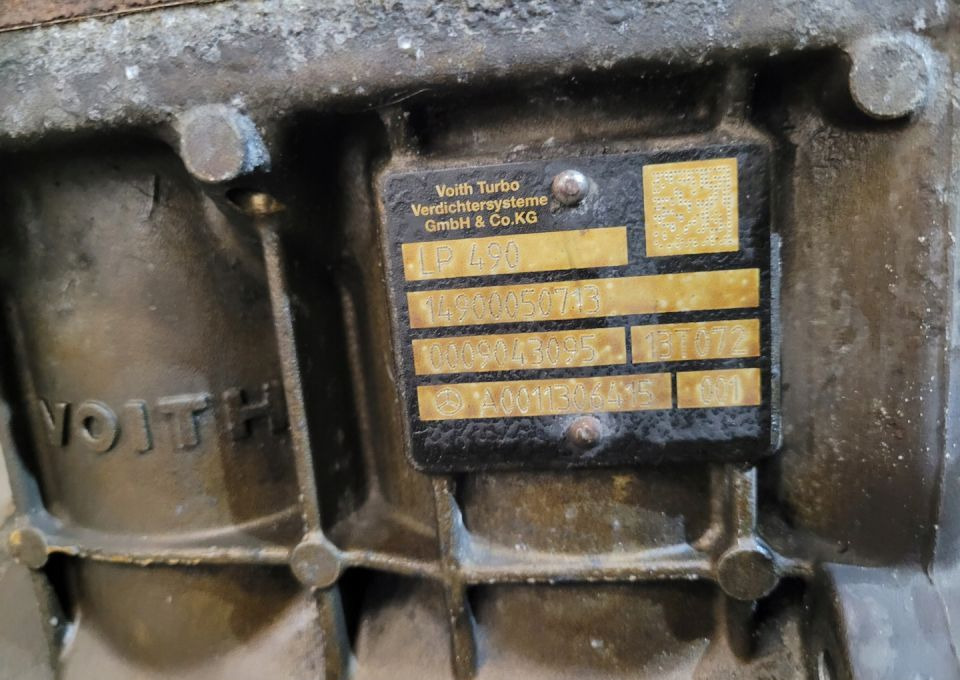 KOMPRESOR MERCEDES ACTROS MP4 A0011306415 - Compresseur pour Camion: photos 2 KOMPRESOR MERCEDES ACTROS MP4 A0011306415 - Compresseur pour Camion: photos 2