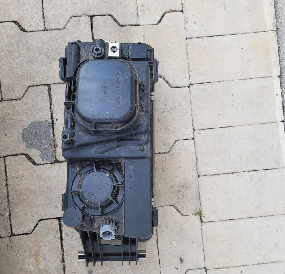 LAMPA MAN TGL E6 PRAWA ORYGINAŁ 81.25101-6638 - Lumière/ Éclairage pour Camion: photos 2 LAMPA MAN TGL E6 PRAWA ORYGINAŁ 81.25101-6638 - Lumière/ Éclairage pour Camion: photos 2