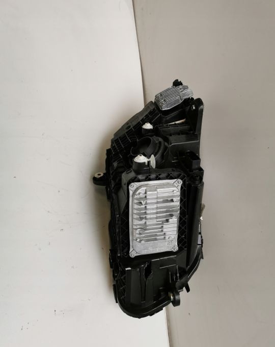 LAMPA MERCEDES C KLASA A2059065906 LIFT LEWA - Feu avant pour Camion: photos 3 LAMPA MERCEDES C KLASA A2059065906 LIFT LEWA - Feu avant pour Camion: photos 3