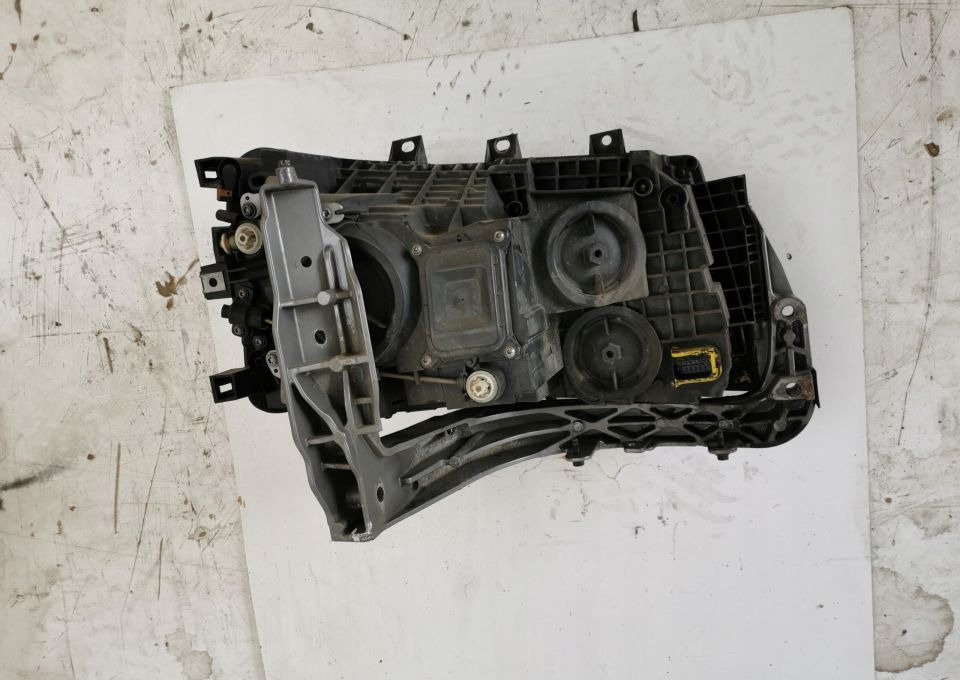 LAMPA MOCOWANIE H7 SCANIA S R NGT LH. ORYGINAŁ - Lumière/ Éclairage pour Camion: photos 4 LAMPA MOCOWANIE H7 SCANIA S R NGT LH. ORYGINAŁ - Lumière/ Éclairage pour Camion: photos 4