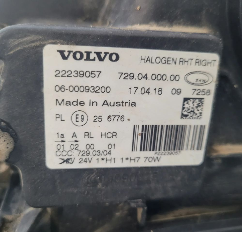 LAMPA VOLVO FMX RH ORYGINAŁ 22239057 CHWALIM116 - Carrosserie et extérieur pour Camion: photos 5 LAMPA VOLVO FMX RH ORYGINAŁ 22239057 CHWALIM116 - Carrosserie et extérieur pour Camion: photos 5