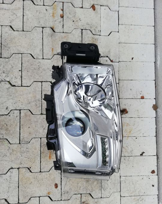 LAMPA XENON RENAULT RANGE T GAMA Lewy ORYGINAŁ - Feu avant: photos 1 LAMPA XENON RENAULT RANGE T GAMA Lewy ORYGINAŁ - Feu avant: photos 1