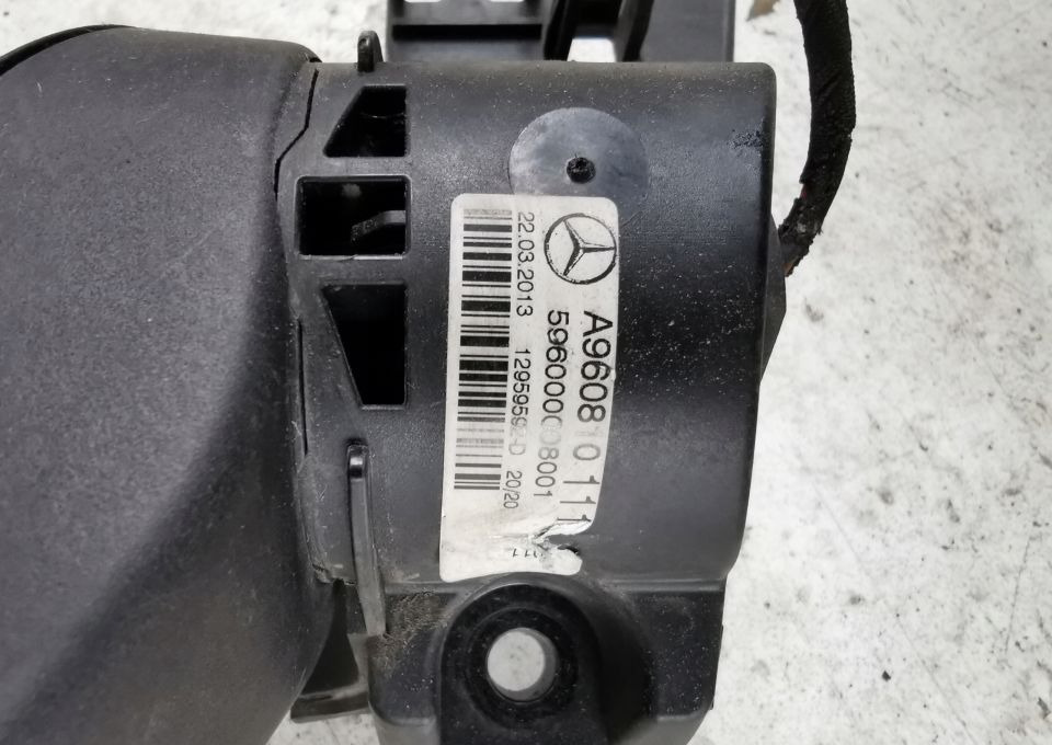 LUSTERKO LUSTRO MERCEDES ACTROS MP4 ORYGINAŁPRAWE - Rétroviseur: photos 3 LUSTERKO LUSTRO MERCEDES ACTROS MP4 ORYGINAŁPRAWE - Rétroviseur: photos 3