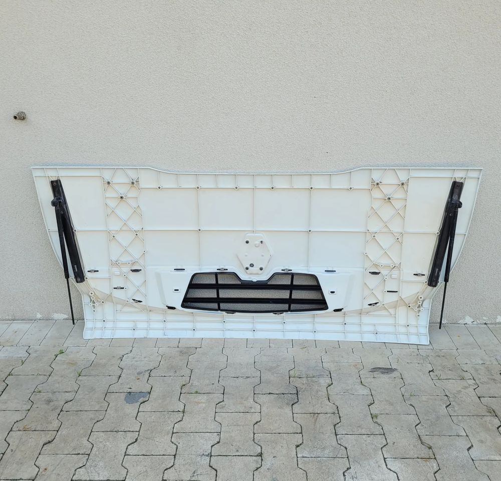 MASKA ATRPA RENAULT MIDLUM - Capot pour Camion: photos 5 MASKA ATRPA RENAULT MIDLUM - Capot pour Camion: photos 5