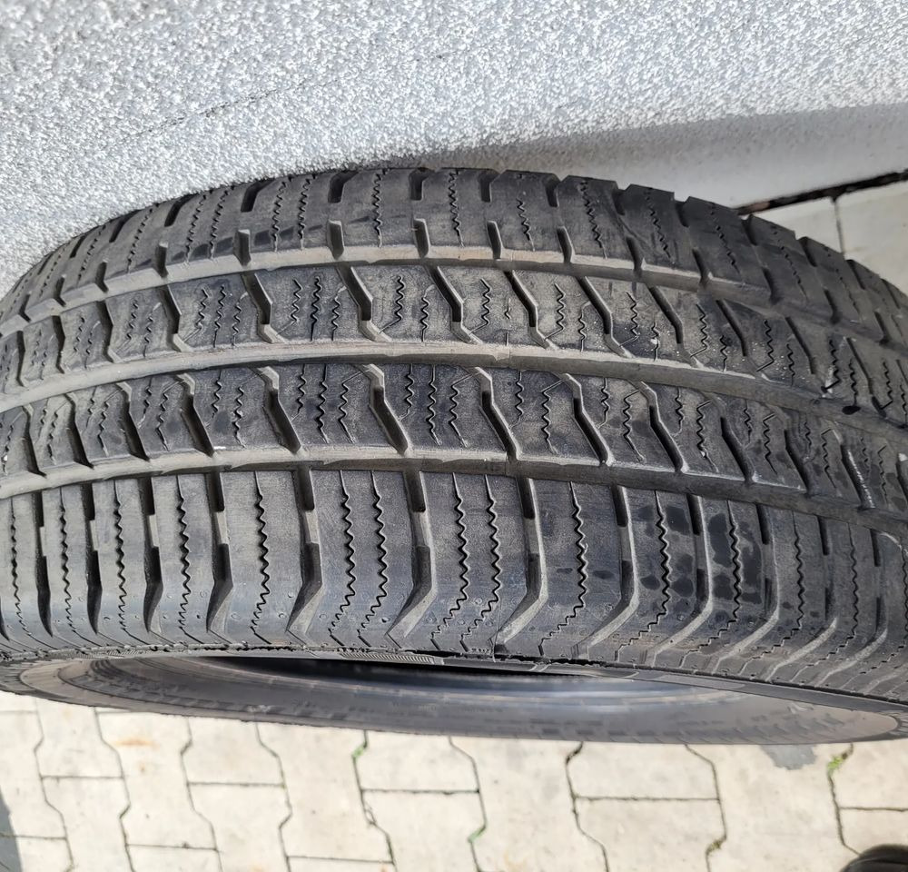OPONA 235/65R16C CONTINENTAL SPRINTER CRAFTER - Pneus et jantes pour Camion: photos 5 OPONA 235/65R16C CONTINENTAL SPRINTER CRAFTER - Pneus et jantes pour Camion: photos 5