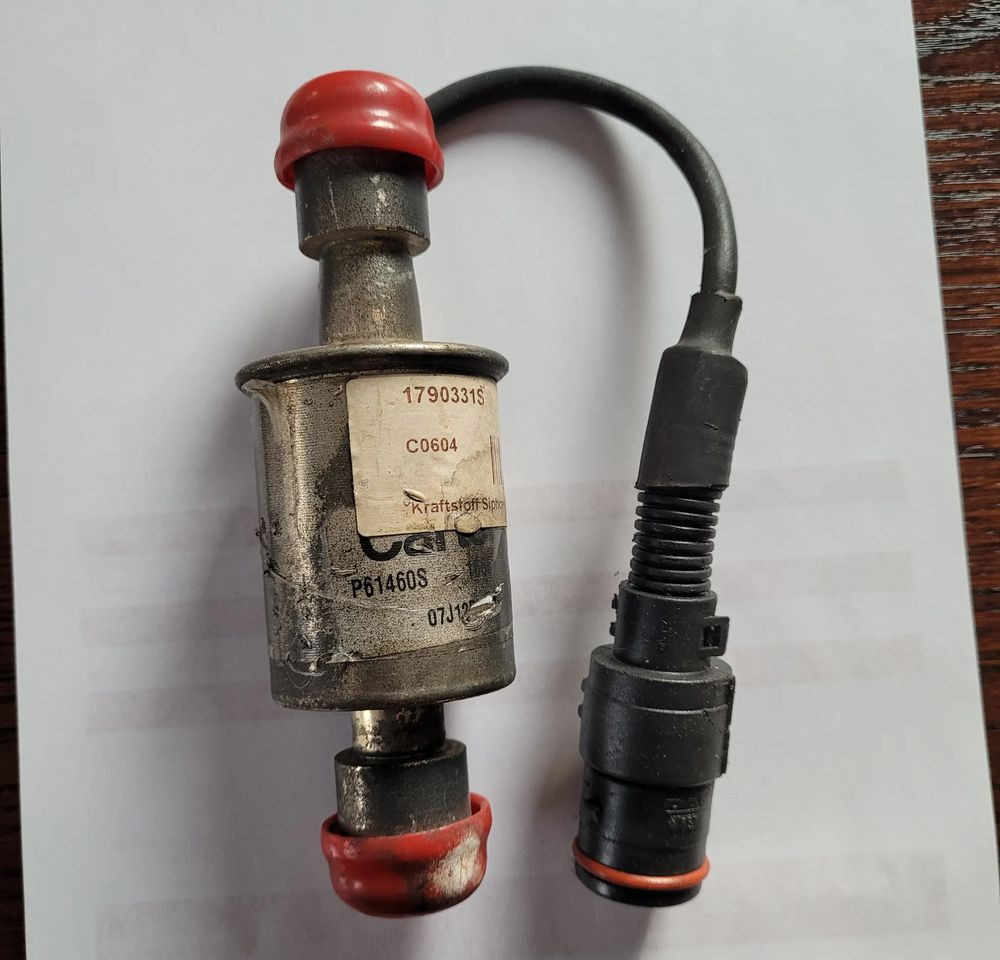 POMPKA PALIWA DAF XF 106 - Système de carburant pour Camion: photos 1 POMPKA PALIWA DAF XF 106 - Système de carburant pour Camion: photos 1